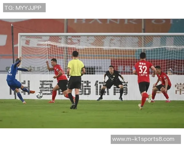 足球与高考的交汇点:如何在竞技与学业之间找到平衡与发展 足球与高考的交汇点:如何在竞技与学业之间找到平衡与发展